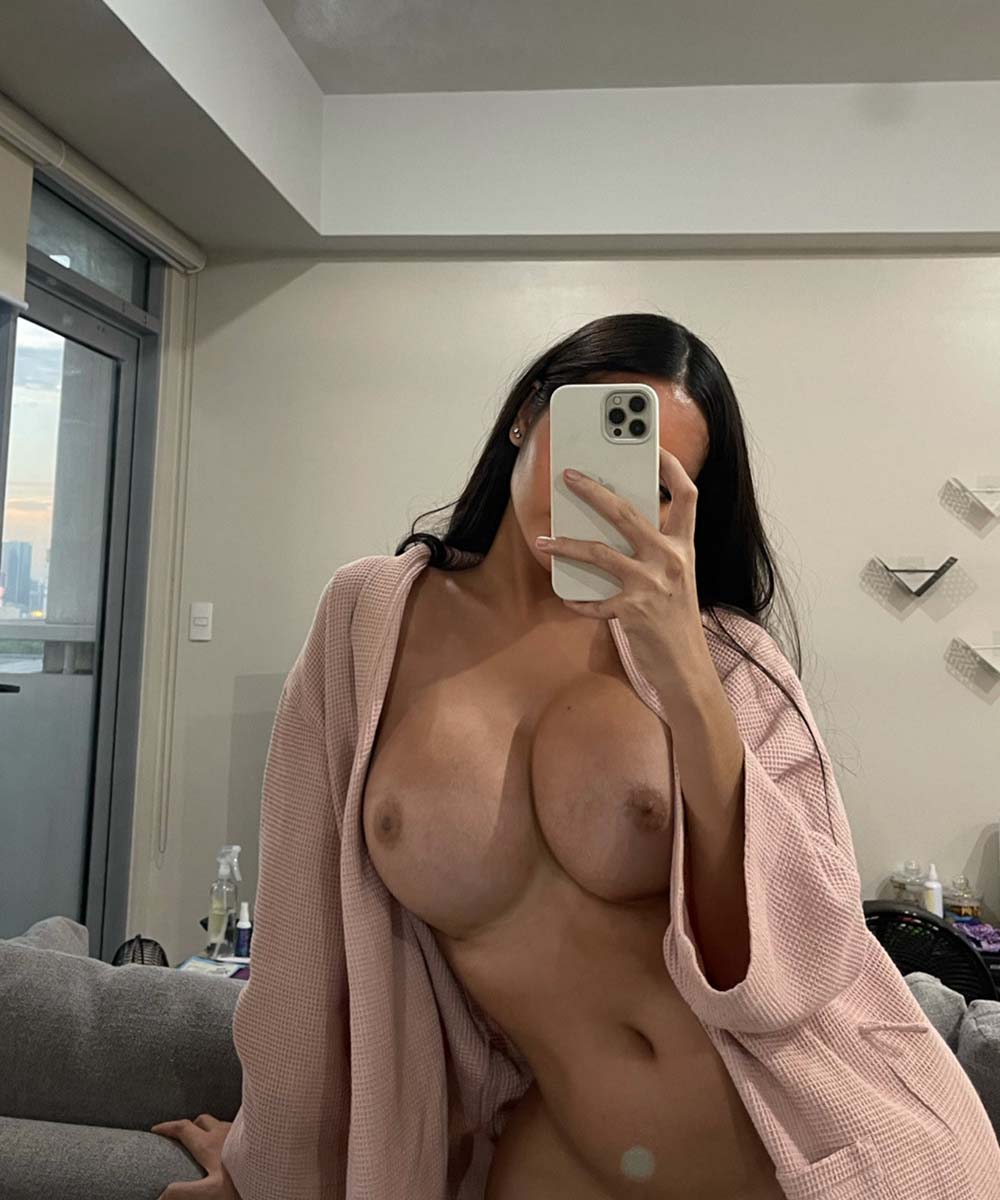 Angela Castellanos naked in Handan
