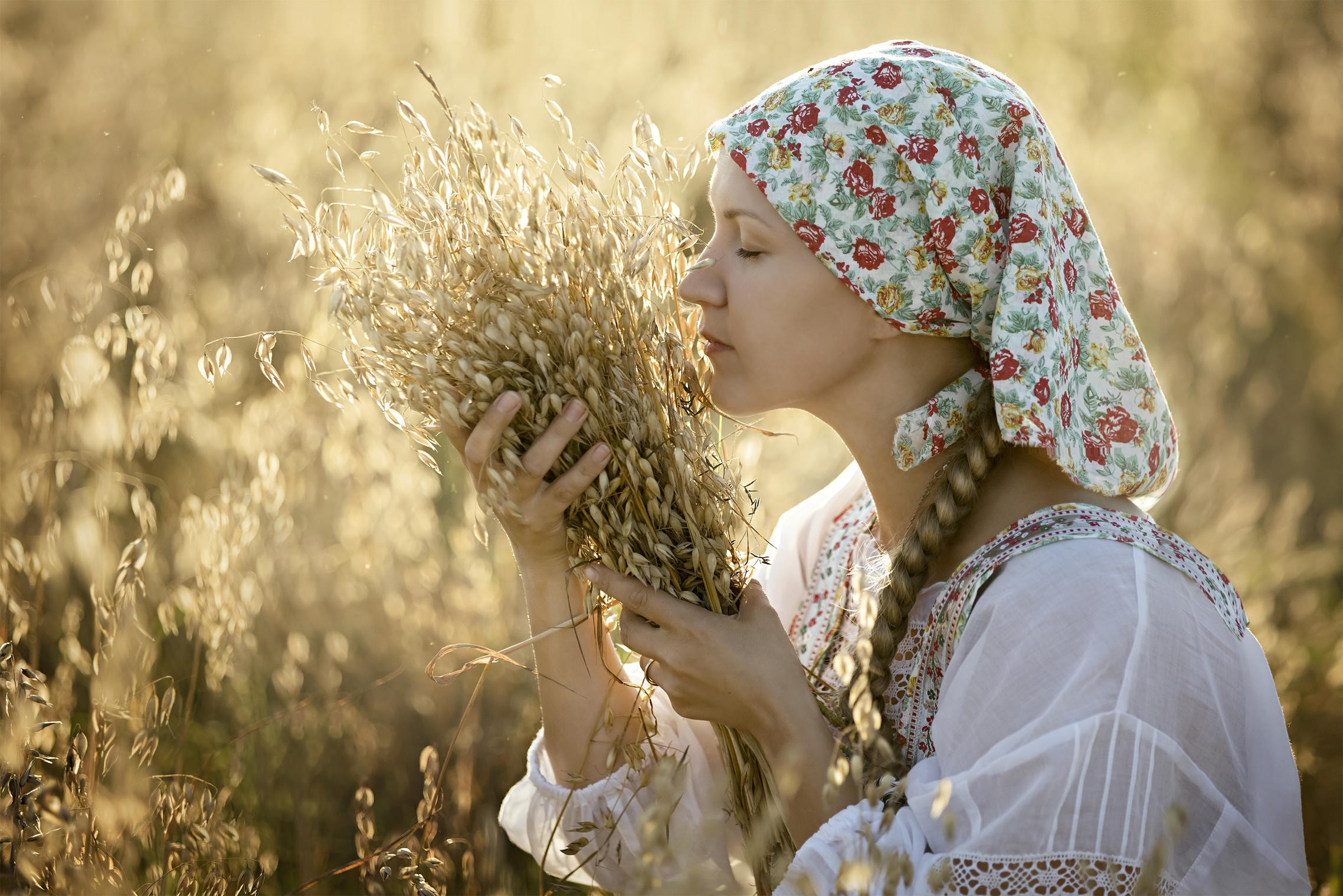 Photo Women in Slavic costumes in Handan