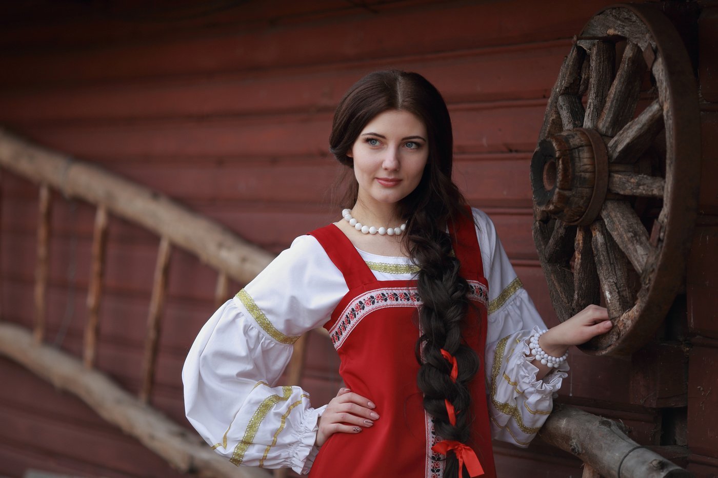 Girls in Slavic costumes in Handan