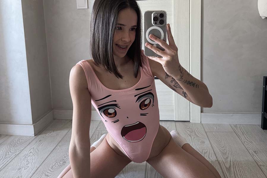 Model Tina in Handan